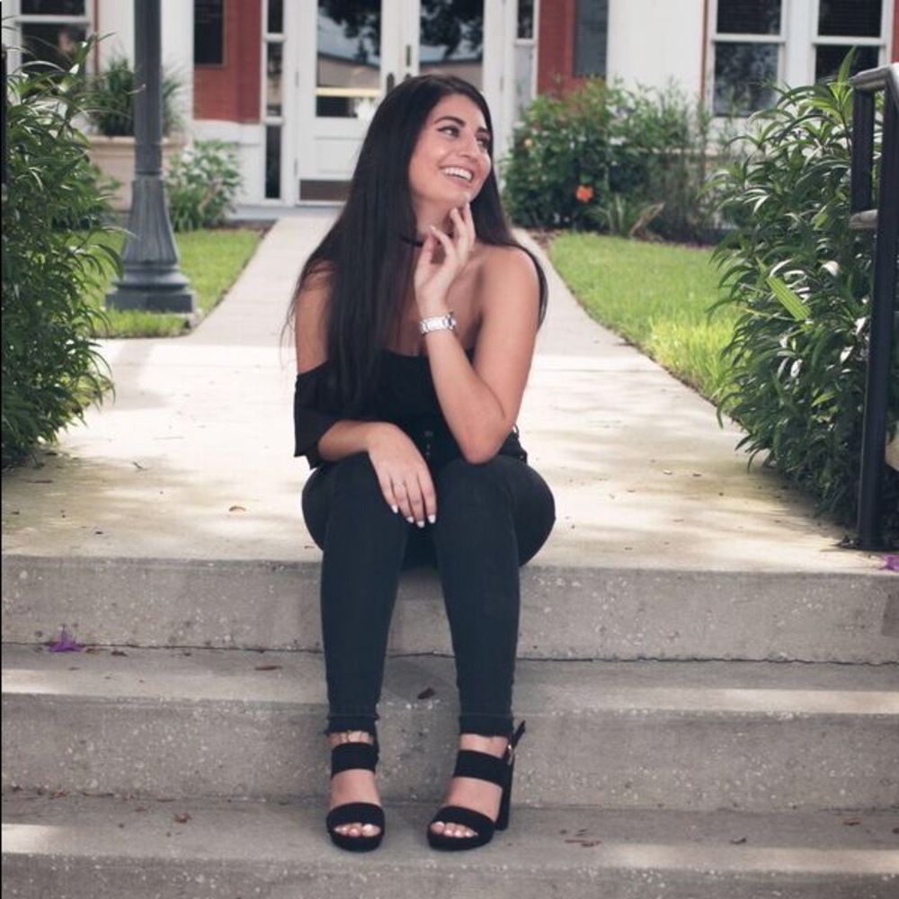 Meet your Posher, Michele